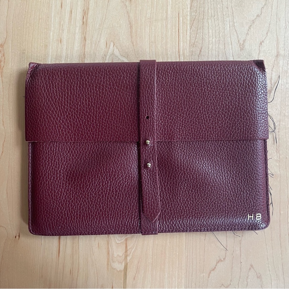Cuyana Pebbled Leather iPad Case